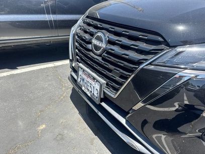 Certified 2024 Nissan Kicks SR