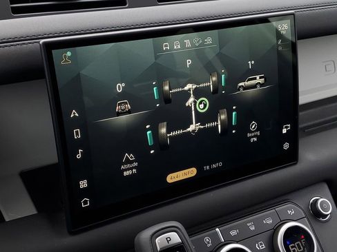 Used 2025 Land Rover Defender 130 X-Dynamic SE image 28