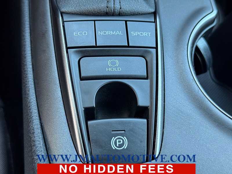 Used 2022 Toyota Camry XSE FWD image 32