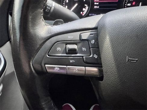 Used 2023 Cadillac XT4 Premium Luxury w/ Technology Package image 14