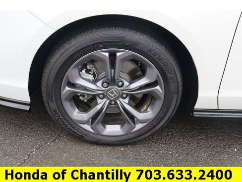 Certified 2025 Honda Accord EX-L image 29