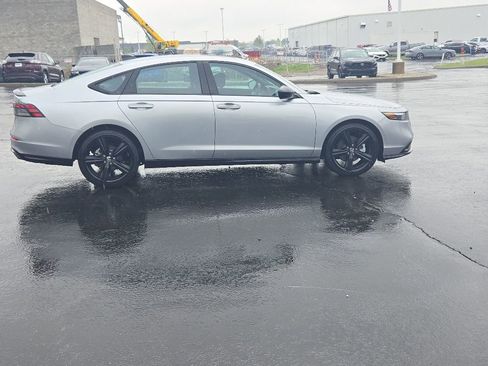 Certified 2025 Honda Accord Sport image 9