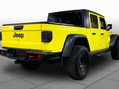 Used 2023 Jeep Gladiator Rubicon w/ Cold Weather Group AWD/4WD image 12
