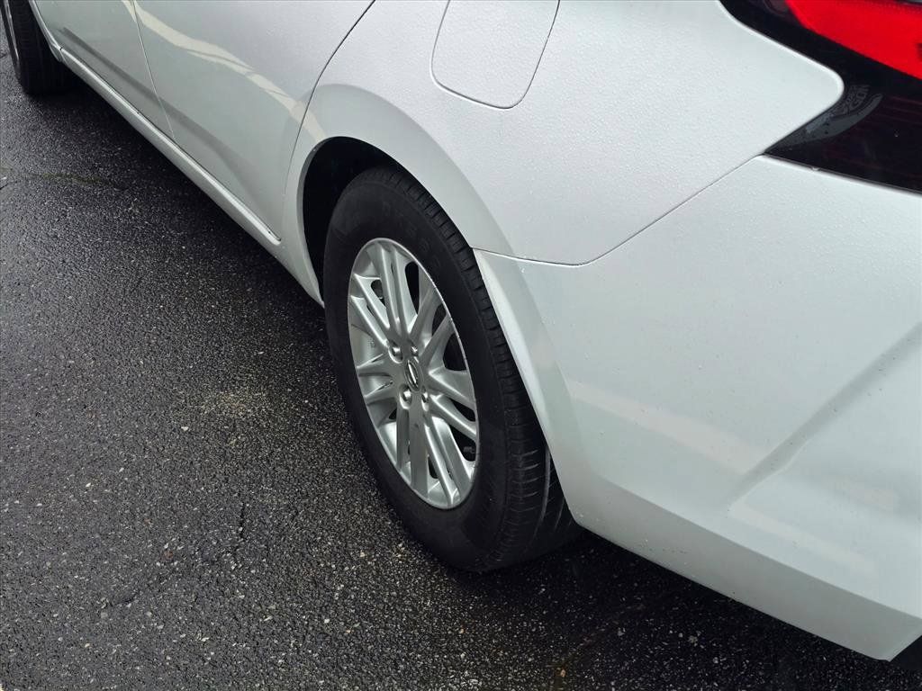 Used 2024 Nissan Versa S FWD image 18
