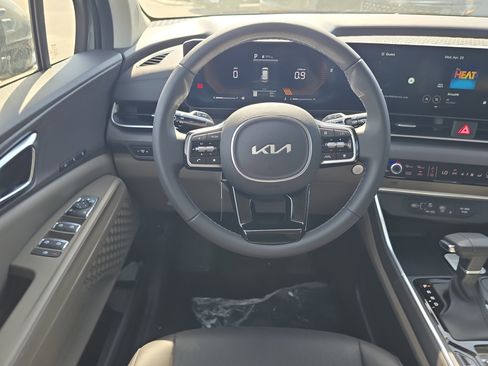 New 2026 Kia Carnival EX FWD image 14