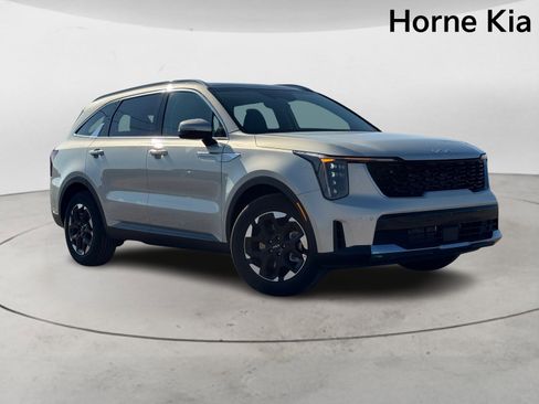 New 2026 Kia Sorento S image 2
