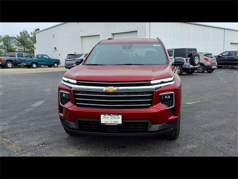 New 2026 Chevrolet Traverse LT w/ Driver Confidence Package image 3