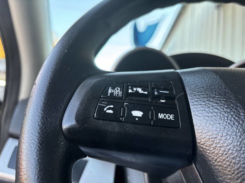 Used 2011 MAZDA MAZDA3 i Touring image 20