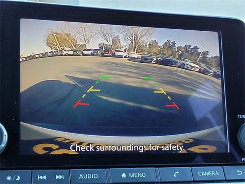 Used 2023 Nissan Rogue SV image 18