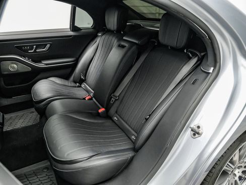 Used 2022 Mercedes-Benz S 580 4MATIC Sedan w/ AMG Line Package image 87