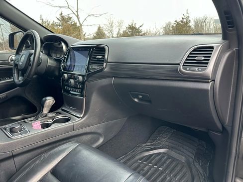 Used 2019 Jeep Grand Cherokee Limited X image 12