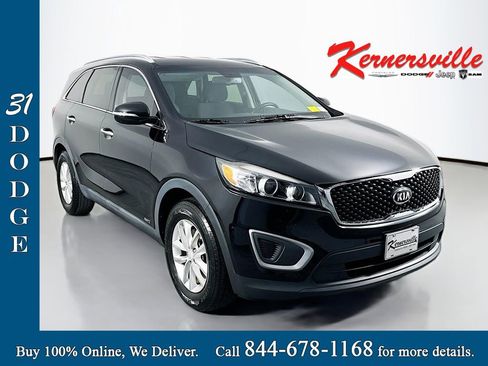 Used 2016 Kia Sorento AWD w/ LX Convenience Package image 1