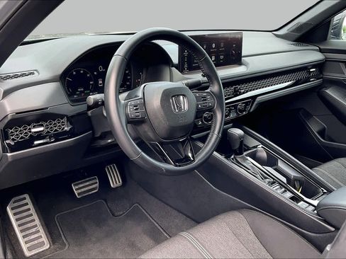 Used 2025 Honda Accord Sport image 17