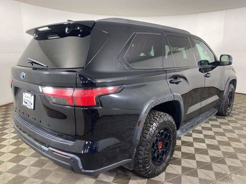 Used 2023 Toyota Sequoia TRD Pro AWD/4WD image 28