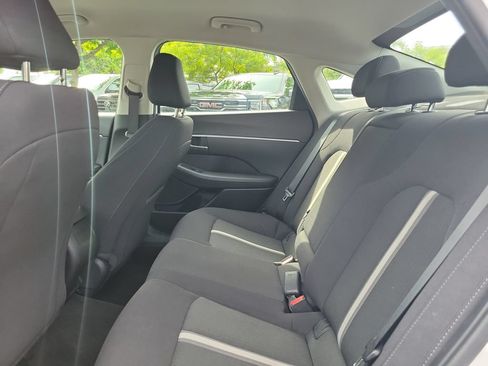 Used 2024 Hyundai Sonata SEL FWD image 12