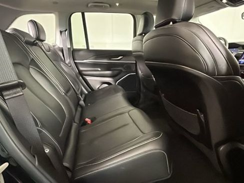 Used 2023 Jeep Grand Cherokee 4WD 4xe image 27