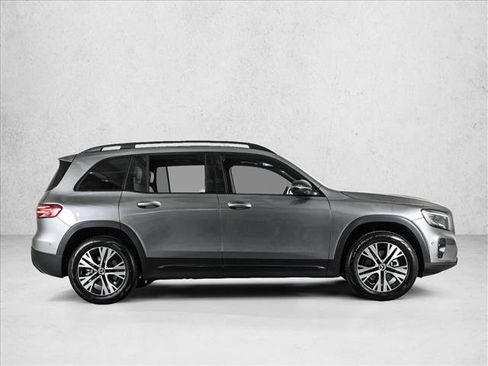 New 2026 Mercedes-Benz GLB 250 4MATIC image 4