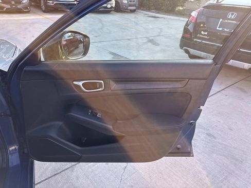 Certified 2025 Honda Civic Sport image 13