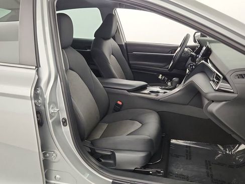 Used 2023 Toyota Camry LE image 28