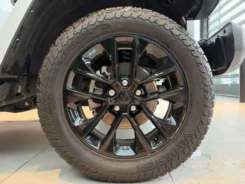 Used 2022 Jeep Wrangler Unlimited Sahara w/ Cold Weather Group AWD/4WD image 22