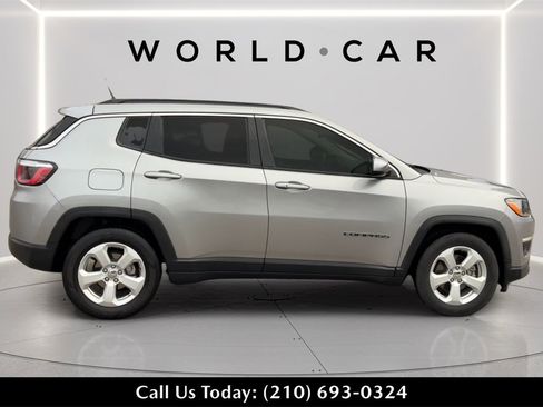Used 2020 Jeep Compass Latitude w/ Popular Equipment Group image 1