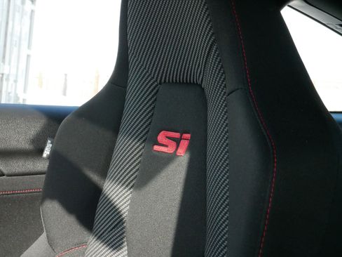 Certified 2018 Honda Civic Si image 32