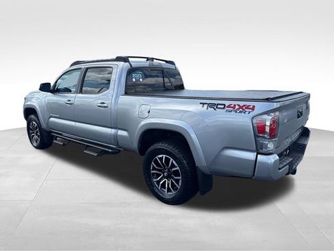 Used 2023 Toyota Tacoma TRD Sport AWD/4WD image 3