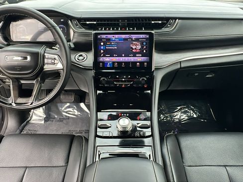 Certified 2025 Jeep Grand Cherokee L Overland w/ Advanced Protech Group III image 26