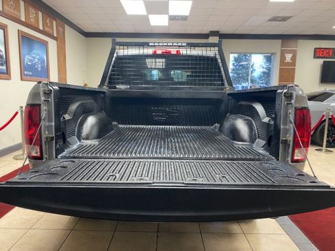 Used 2022 RAM 1500 Tradesman image 11