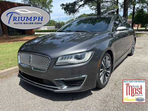 Used 2017 Lincoln MKZ Reserve FWD image 1