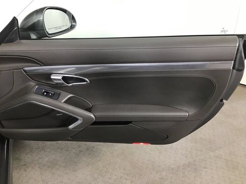 Certified 2017 Porsche 911 Carrera 4 AWD/4WD image 31