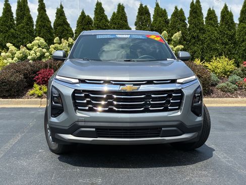 Used 2026 Chevrolet Equinox LT w/ LPO, Floor Liner Package FWD image 5