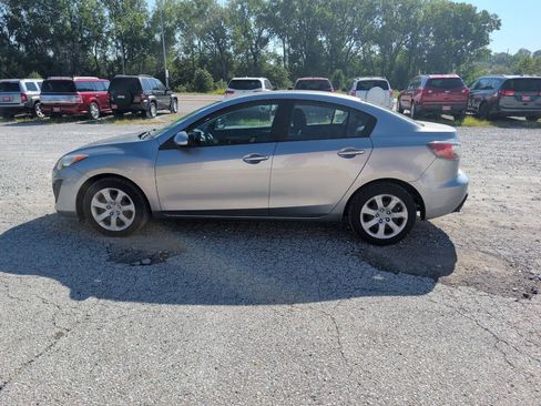 Used 2011 MAZDA MAZDA3 i Sport FWD image 6