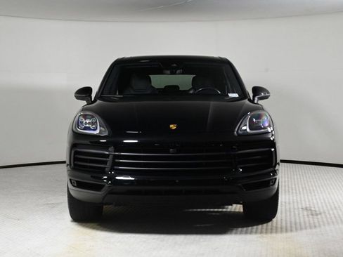 Certified 2023 Porsche Cayenne image 10
