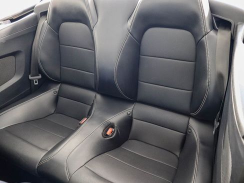 Used 2022 Ford Mustang Premium image 18