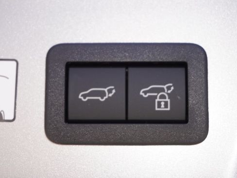 New 2026 Toyota Prius Plug-In Hybrid FWD image 8