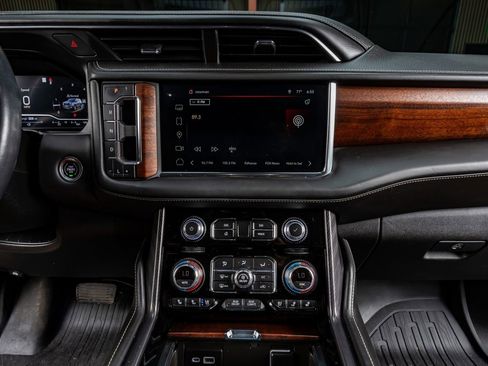 Used 2023 GMC Yukon XL Denali Ultimate image 23