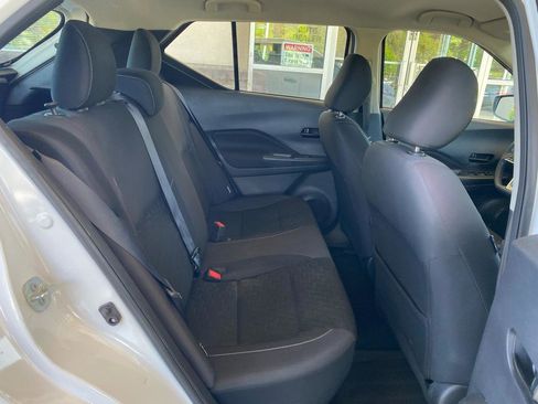 Used 2021 Nissan Kicks S FWD image 28