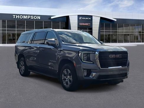 Used 2022 GMC Yukon XL SLE w/ Gmc Pro Safety Plus Package image 1