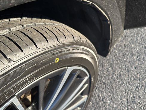 Certified 2022 Lexus ES 350 w/ Premium Package image 36