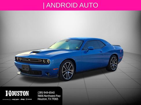 Used 2023 Dodge Challenger R/T w/ Plus Package RWD image 9