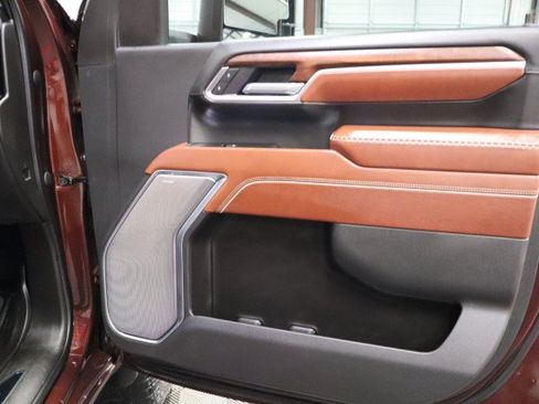 Used 2024 GMC Sierra 2500 Denali Ultimate AWD/4WD image 60