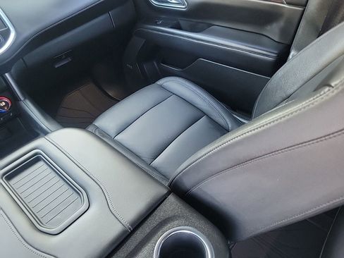 Certified 2021 Chevrolet Tahoe Z71 w/ Z71 Signature Package AWD/4WD image 18