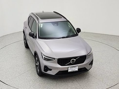 New 2026 Volvo XC40 B5 Plus w/ Climate Package AWD/4WD image 14
