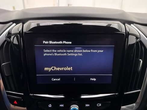 Used 2021 Chevrolet Traverse LT FWD image 29