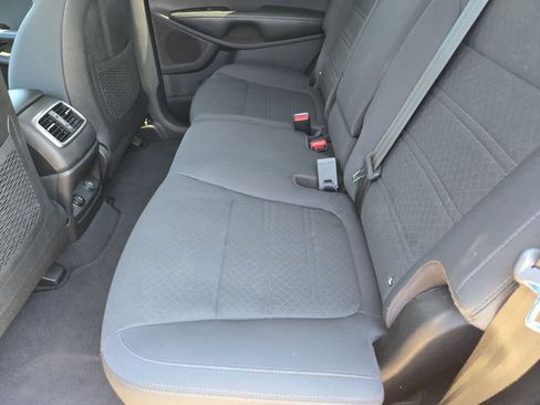 Used 2019 Kia Sorento FWD image 17