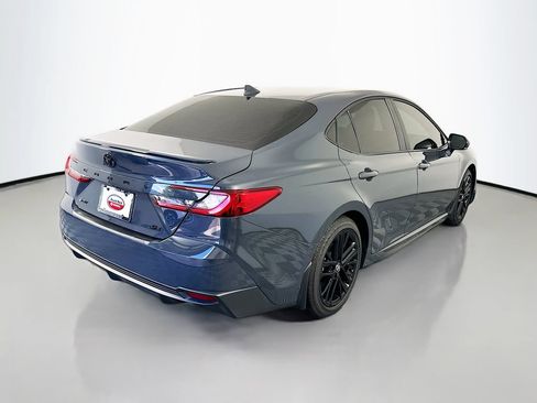 Used 2026 Toyota Camry SE w/ Convenience Package FWD image 5