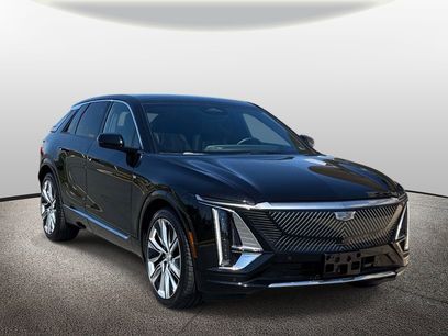 Used 2024 Cadillac Lyriq Luxury w/ LPO, Floor Liner Package