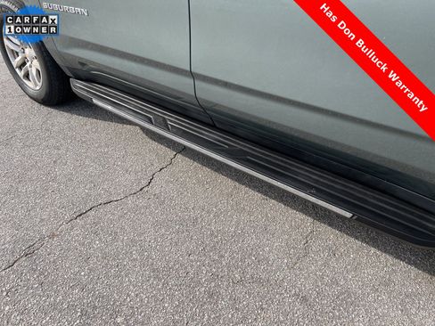 Used 2024 Chevrolet Suburban LT image 9