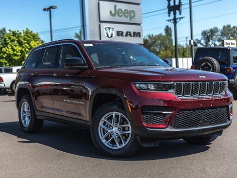New 2026 Jeep Grand Cherokee Laredo X AWD/4WD image 1